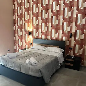 Palazzo Ferrara , Napoli Italia